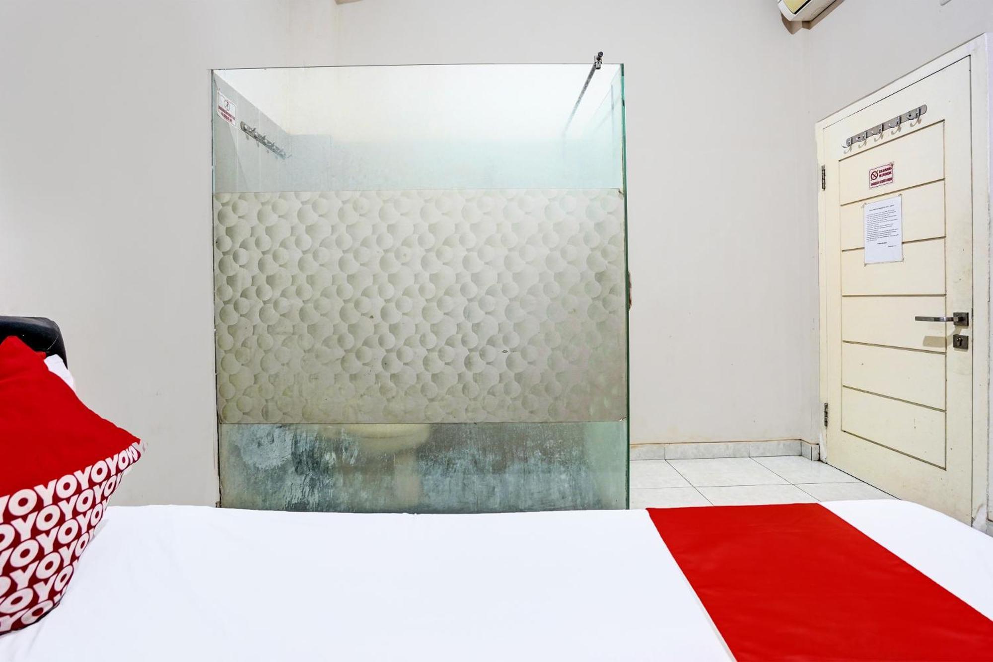 טולונגאגונג Oyo Life 92190 Arya Guest House מראה חיצוני תמונה