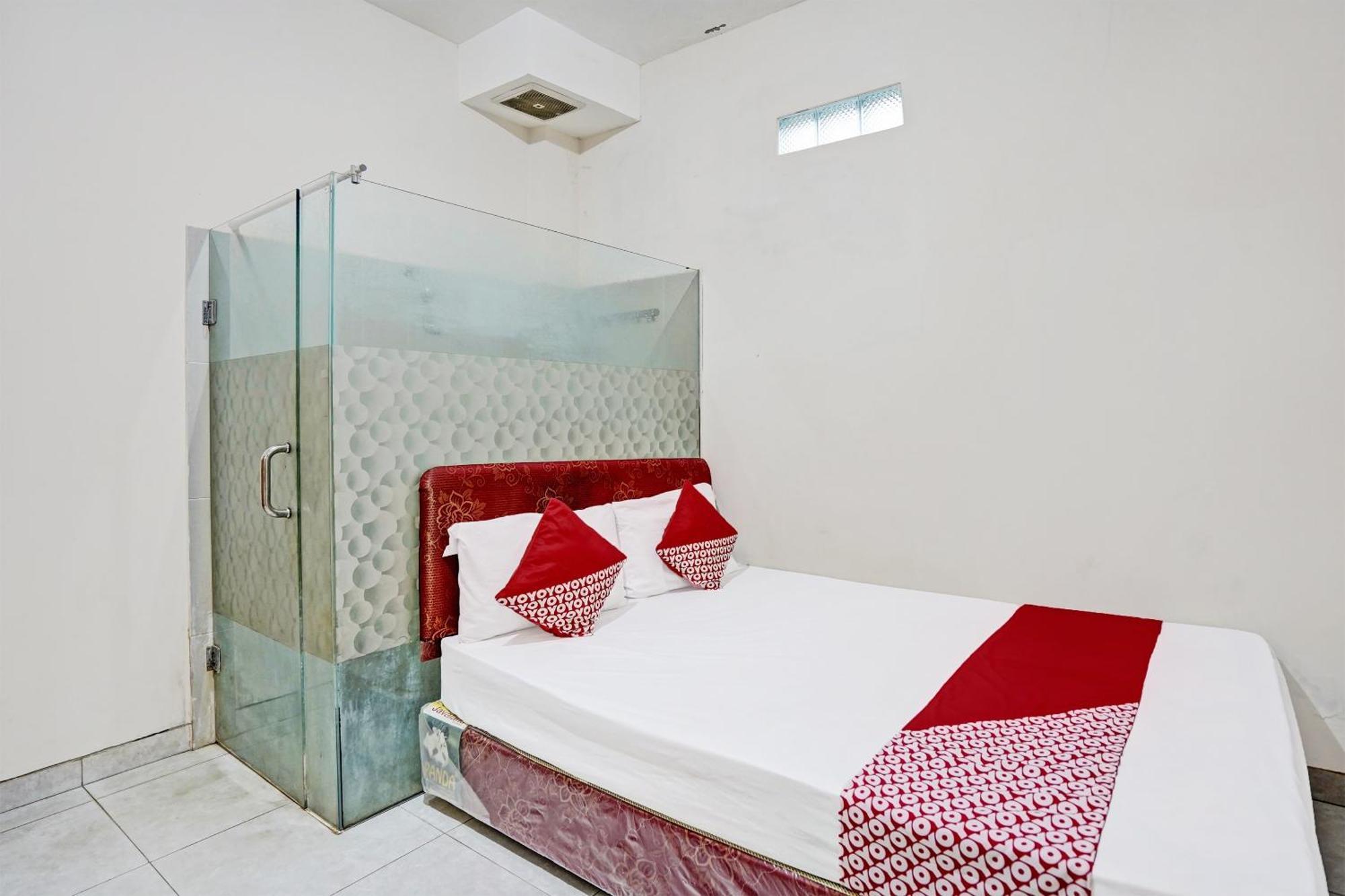 טולונגאגונג Oyo Life 92190 Arya Guest House מראה חיצוני תמונה