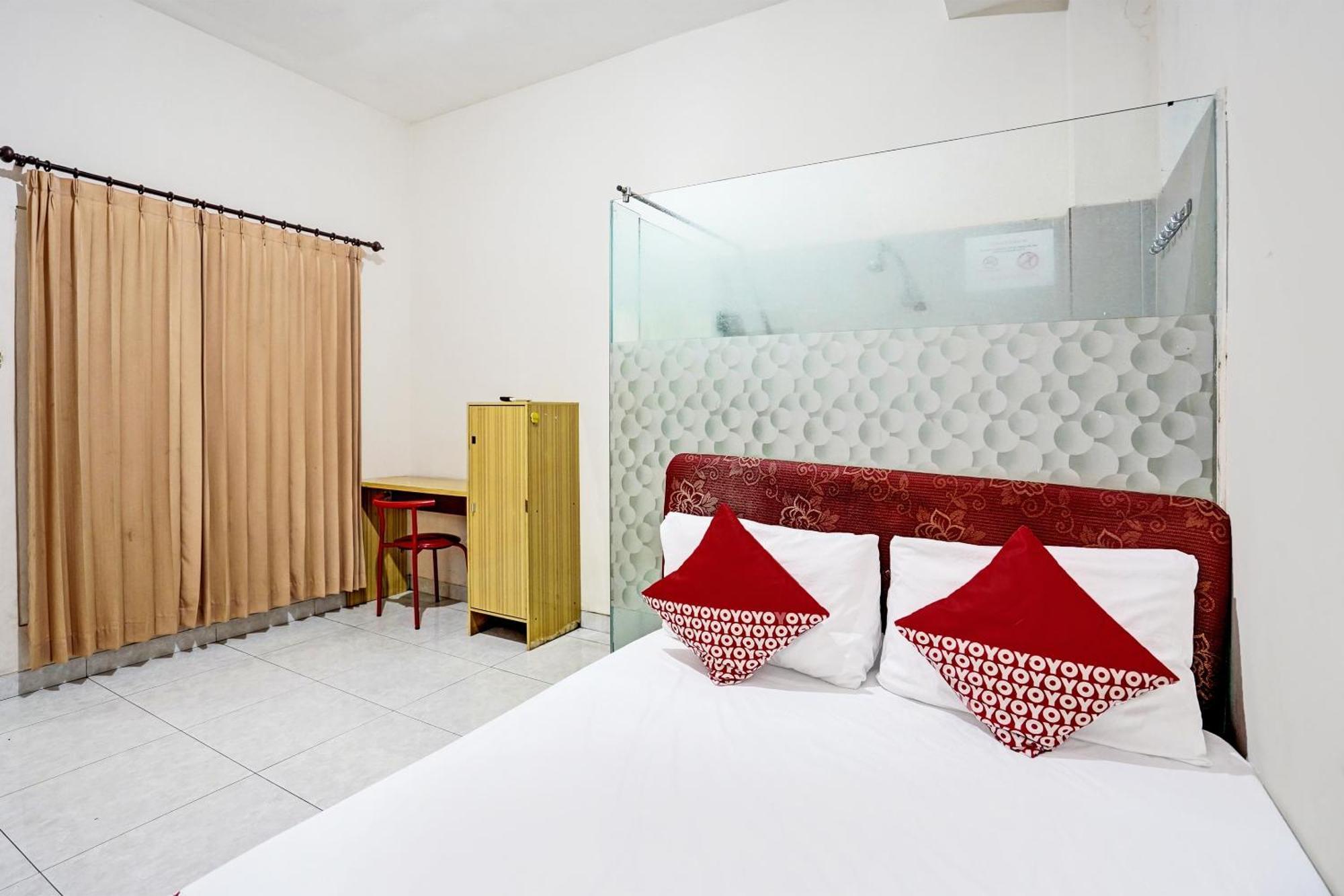 טולונגאגונג Oyo Life 92190 Arya Guest House מראה חיצוני תמונה